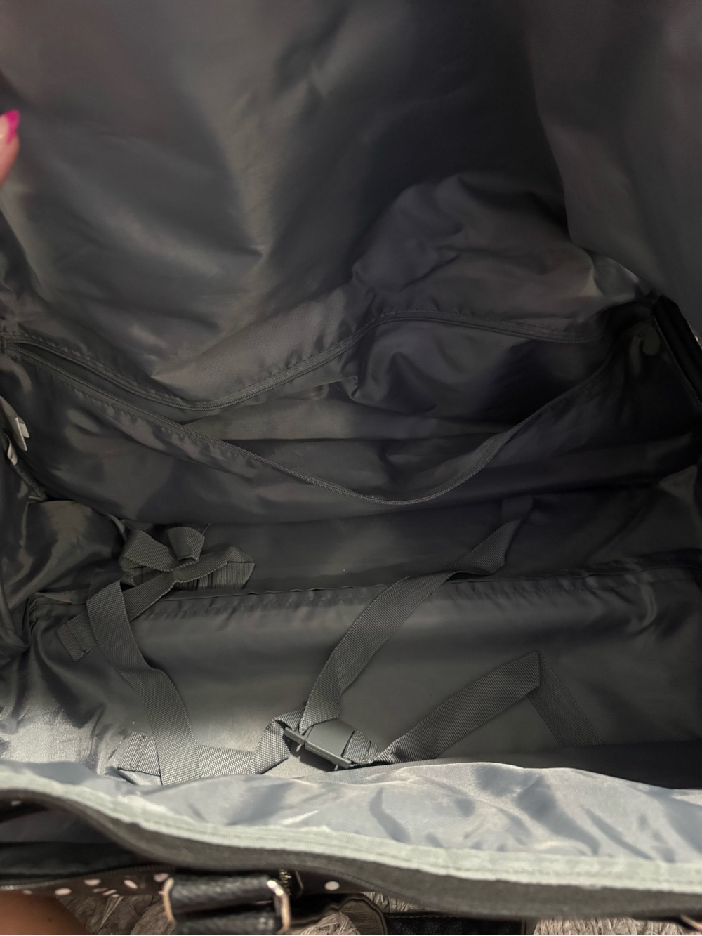 Thirty One Rolling Weekender - Picture 3 of 3